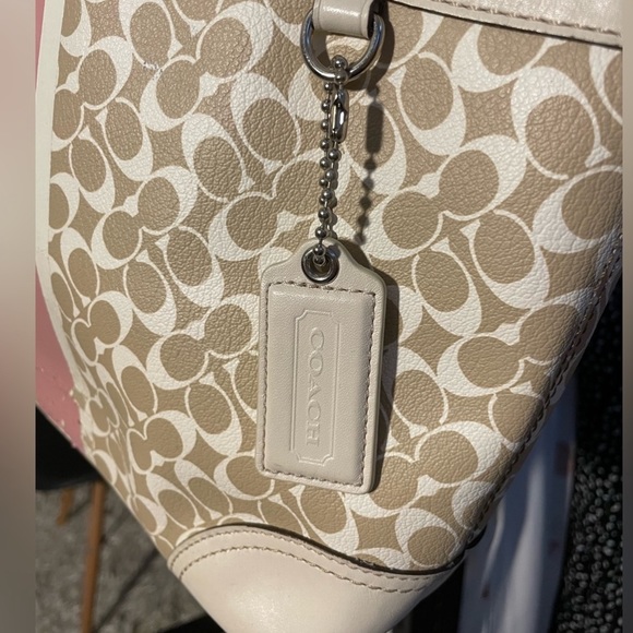 Coach Chelsea Signature Stripe Tote - Flaw - Picture 7 of 7
